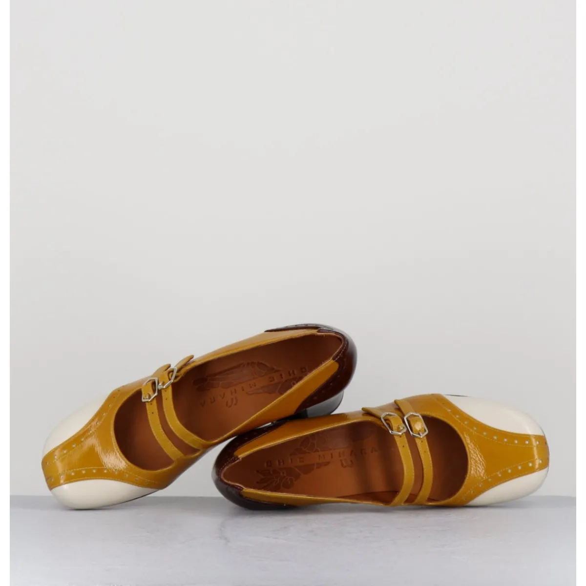 Chaussures^CHIE MIHARA Babies petit talon look vintage vernis multi jaune - MAIME44 FERRARI SUN