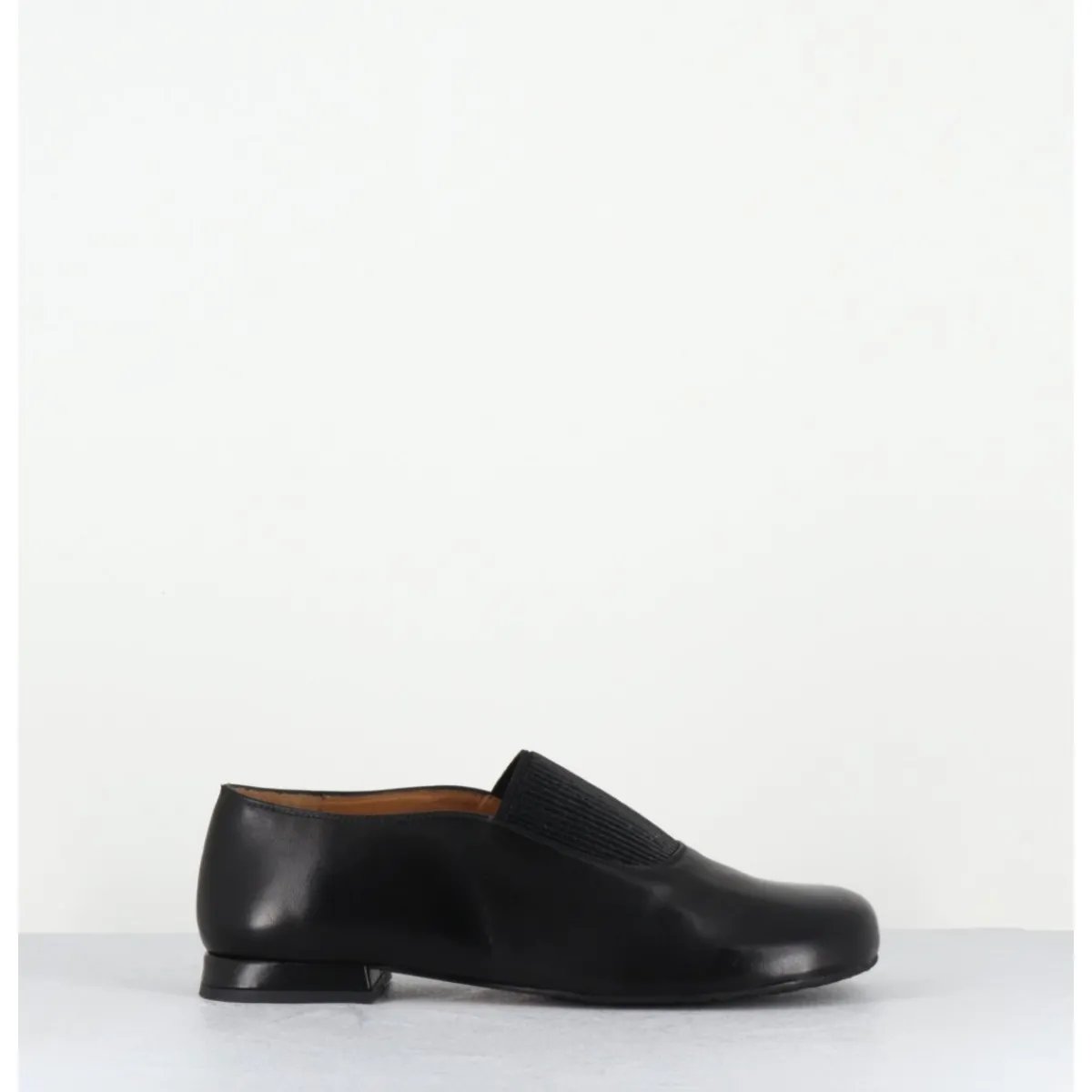 Chaussures | Ballerines^AUDLEY Ballerines à élastique en cuir souple - MAGAR NAPPA BLACK NOIR