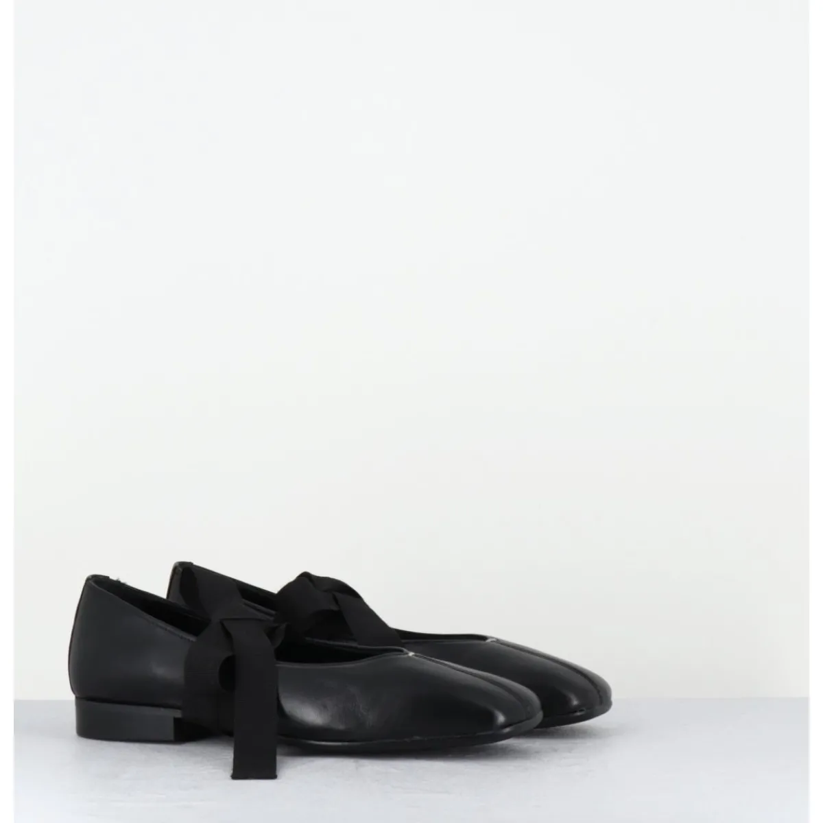 Chaussures | Ballerines^GARRICE LAB Ballerines 'chausson de danse' en cuir - CHESTER1 NAPPA NERO NOIR