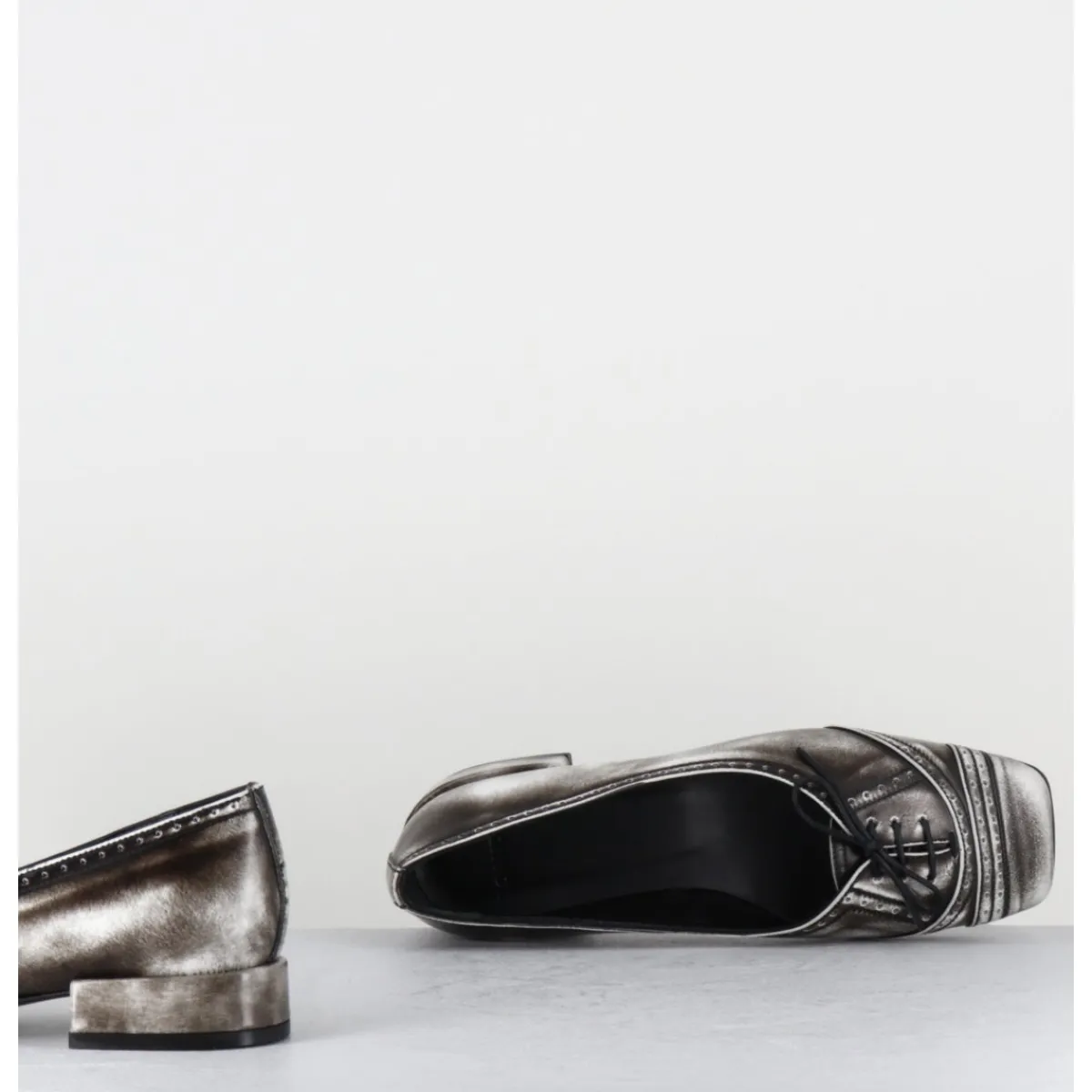 Chaussures | Ballerines^TO&CO Ballerines en cuir effet vintage petit lacet - FABIENE BORDOBA WHITE NOIR&BLANC
