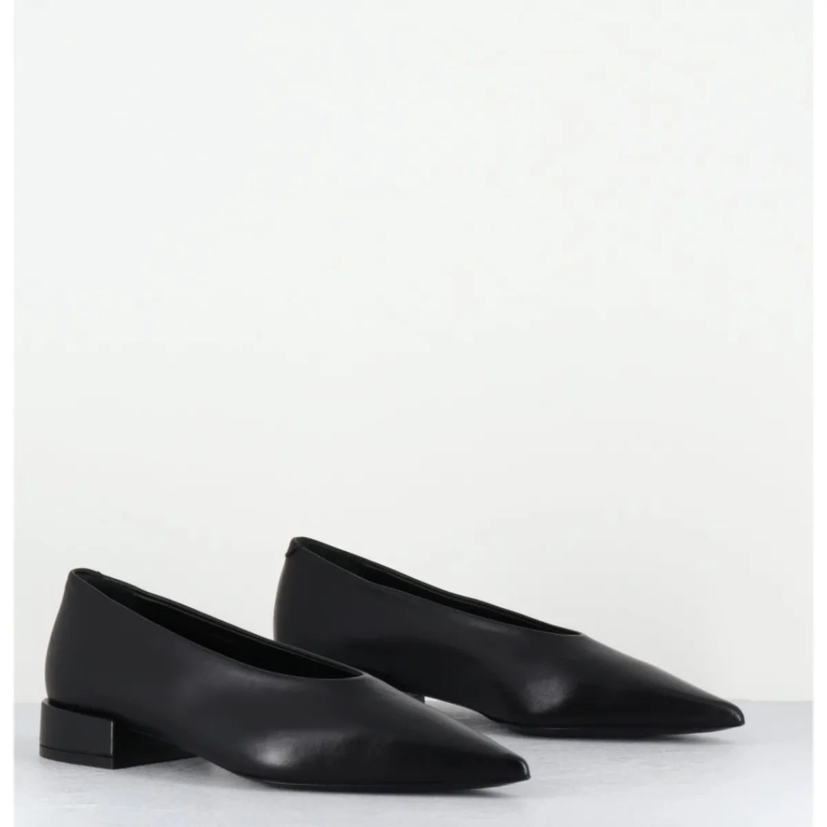 Chaussures | Ballerines^TO&CO Ballerines en cuir bout pointu - NEAL NAPPA BLACK NOIR