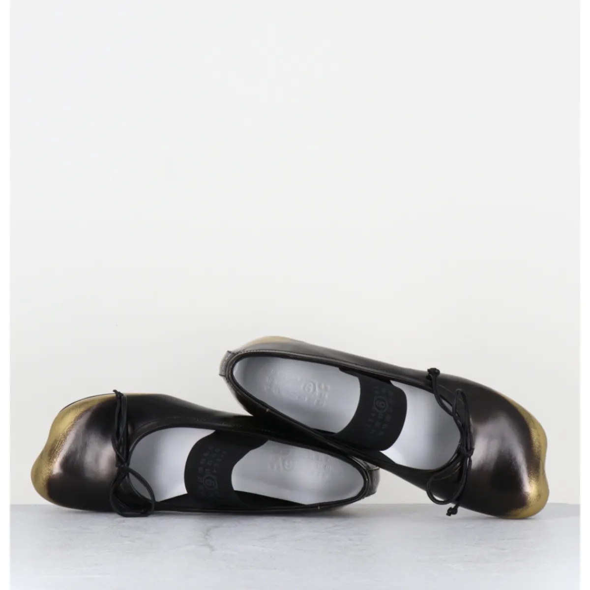 Chaussures | Ballerines^MM6 MAISON MARGIELA Ballerines Numeric en cuir glacé marron brossé & or - S59WZ0099 H2582 BRONZE