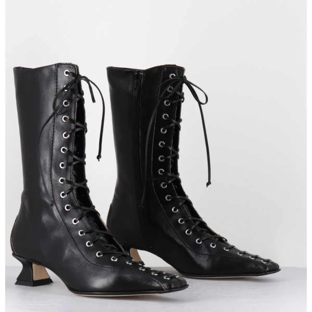 Boots^MIISTA Boots à lacets corseté cuir & bout carré - EMILE BLACK LACE UP NOIR