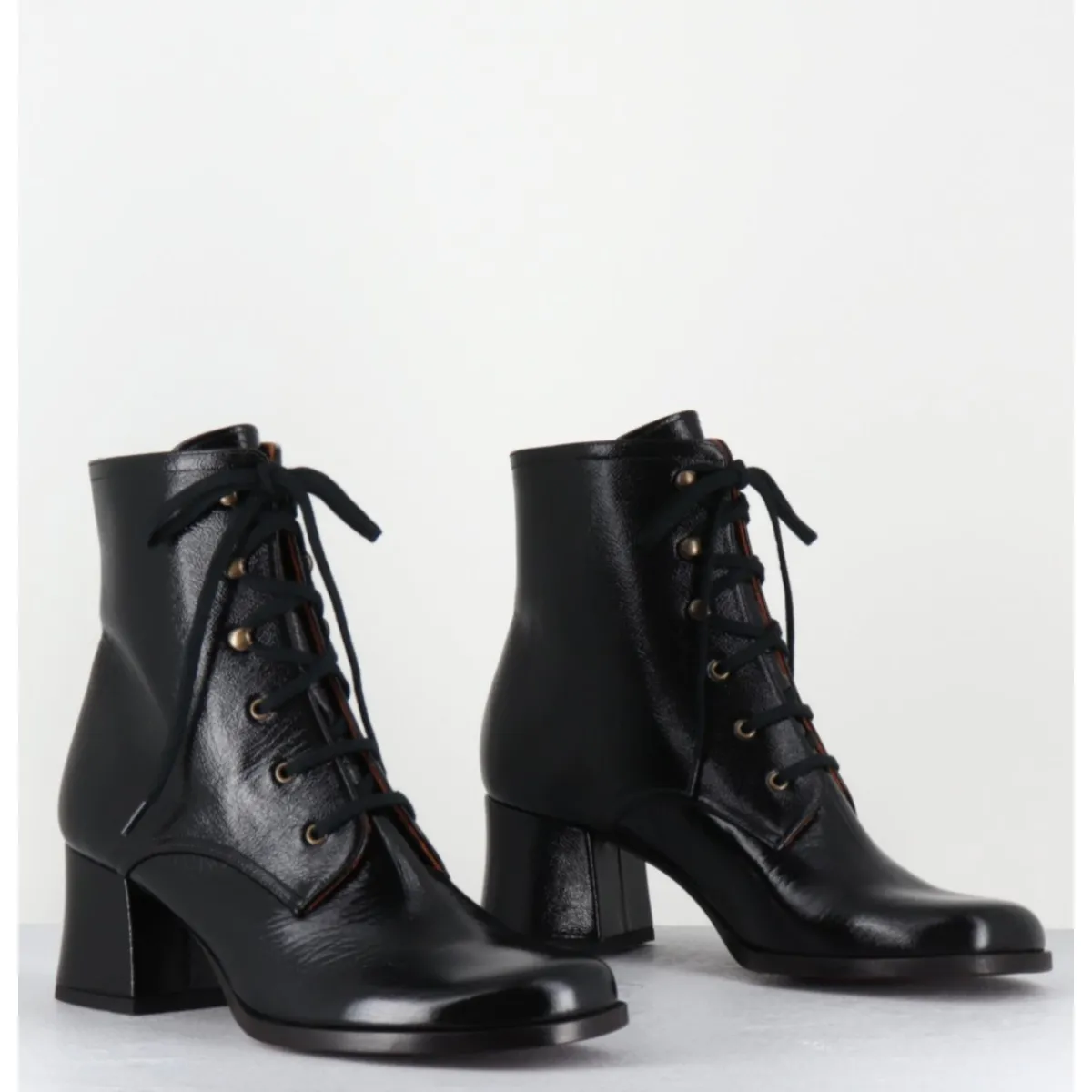 Boots^CHIE MIHARA Boots à lacets en cuir petit talon rétro - TAMUJO DUNPACK NEGRO NOIR