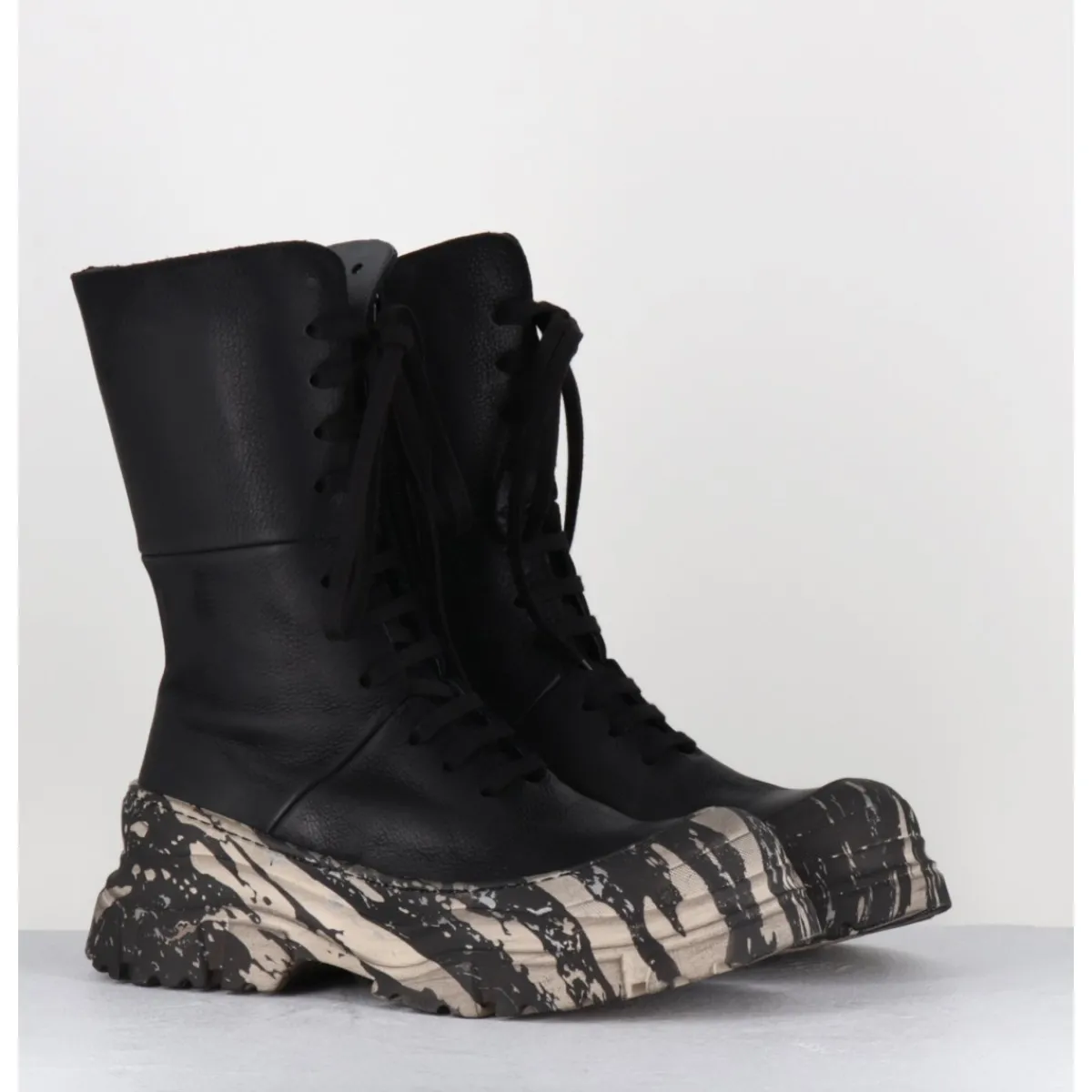 Boots^LOFINA Boots à lacets en cuir semelle imprimé militaire - 4142 GAS NERO NOIR
