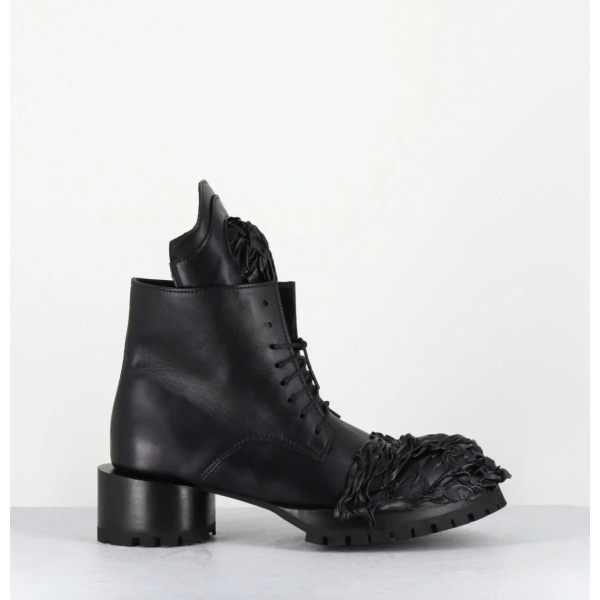 Boots | Chaussures^SDM Boots à lacets talon cylindrique et cuir froissé - LAVA NAPPA NERO NOIR