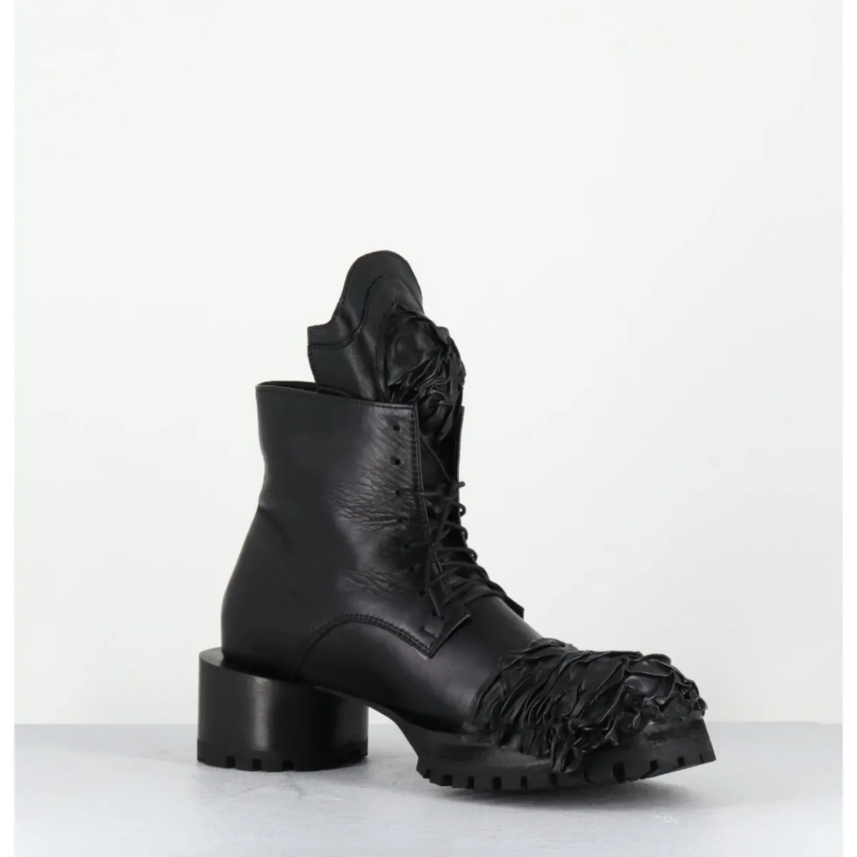 Boots | Chaussures^SDM Boots à lacets talon cylindrique et cuir froissé - LAVA NAPPA NERO NOIR