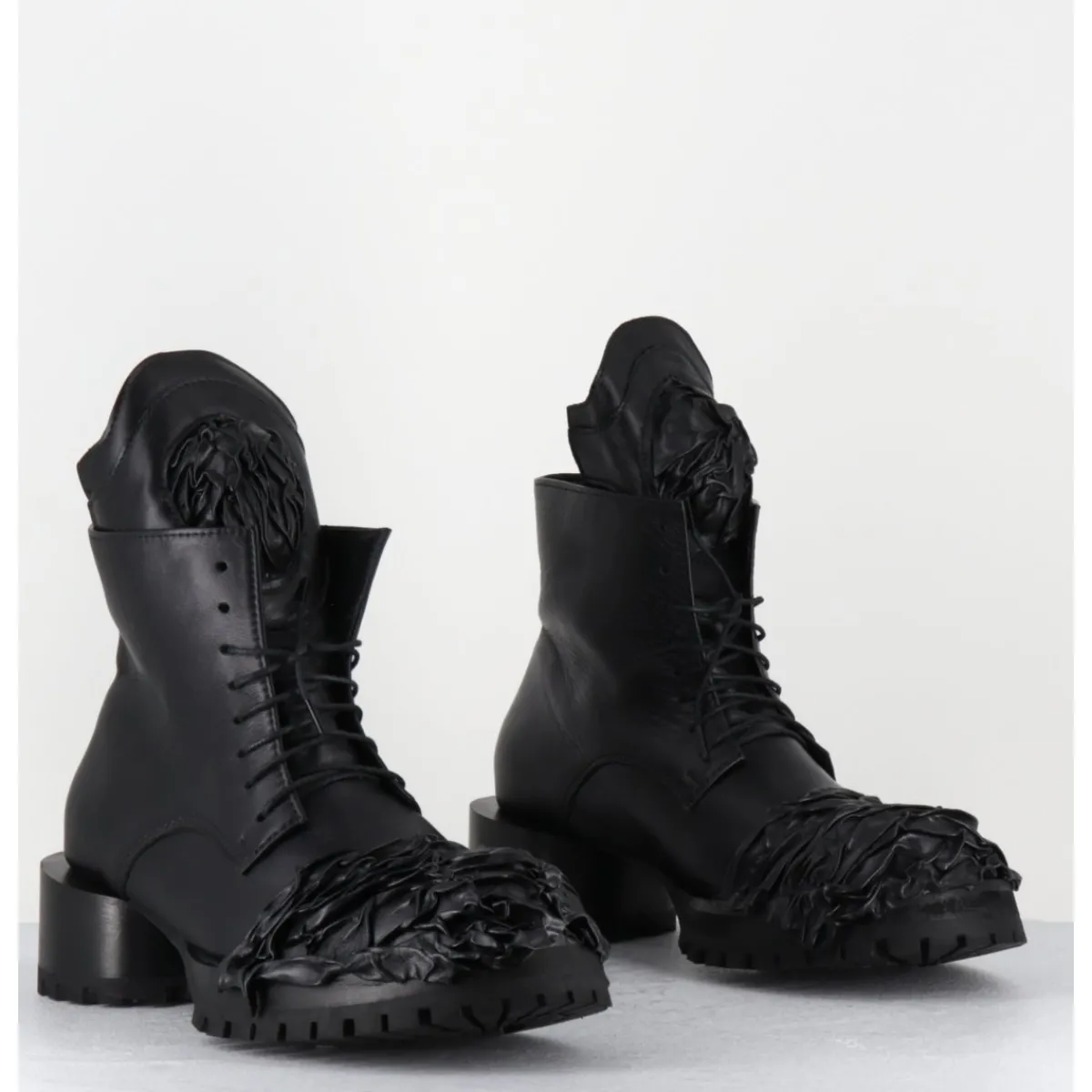 Boots | Chaussures^SDM Boots à lacets talon cylindrique et cuir froissé - LAVA NAPPA NERO NOIR