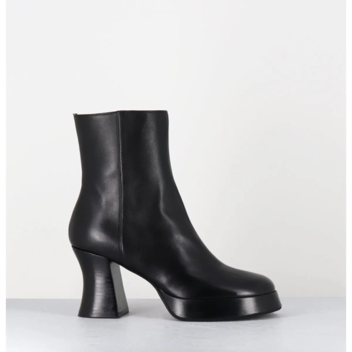 Boots | Plateformes^GARRICE LAB Boots à plateforme en cuir talon rétro - BLAU NAPPA NERO NOIR