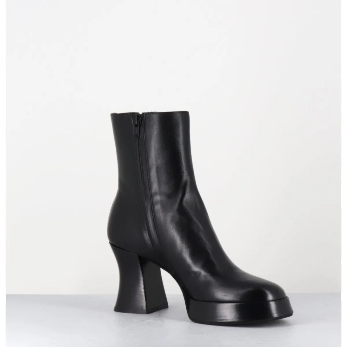 Boots | Plateformes^GARRICE LAB Boots à plateforme en cuir talon rétro - BLAU NAPPA NERO NOIR