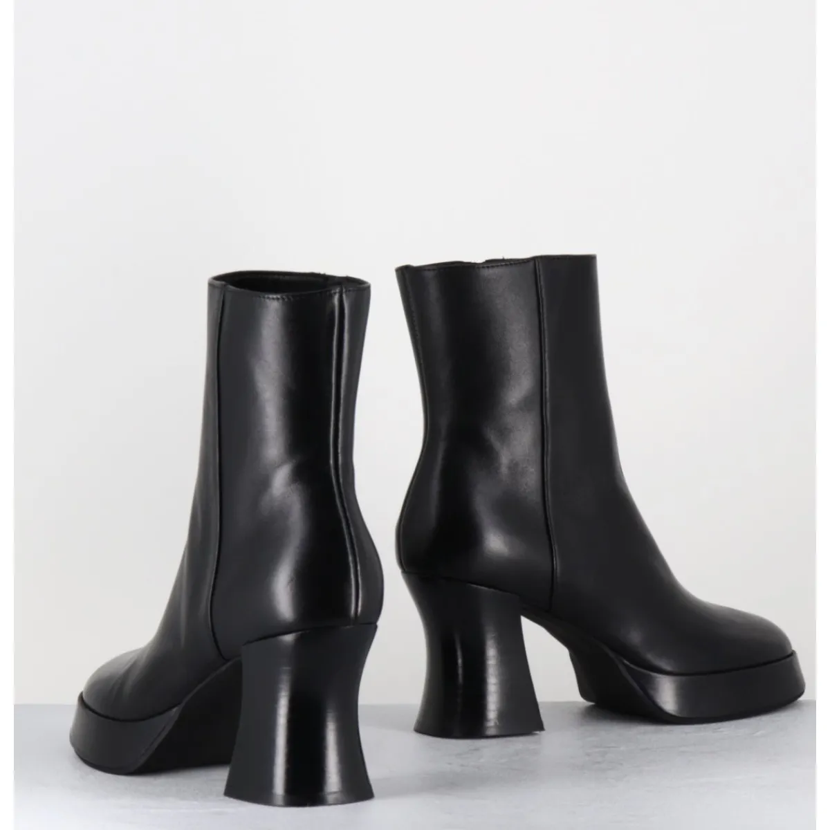 Boots | Plateformes^GARRICE LAB Boots à plateforme en cuir talon rétro - BLAU NAPPA NERO NOIR