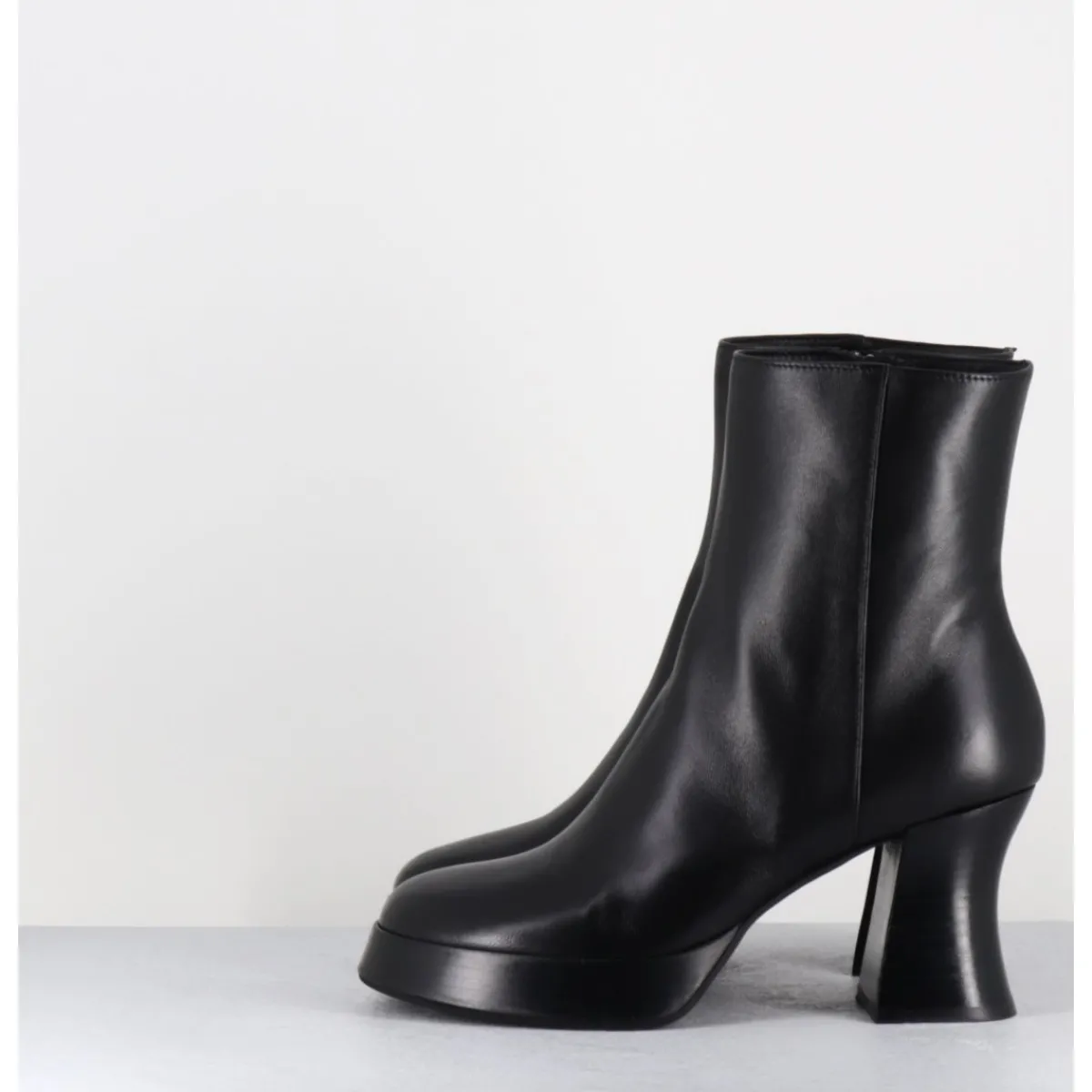 Boots | Plateformes^GARRICE LAB Boots à plateforme en cuir talon rétro - BLAU NAPPA NERO NOIR