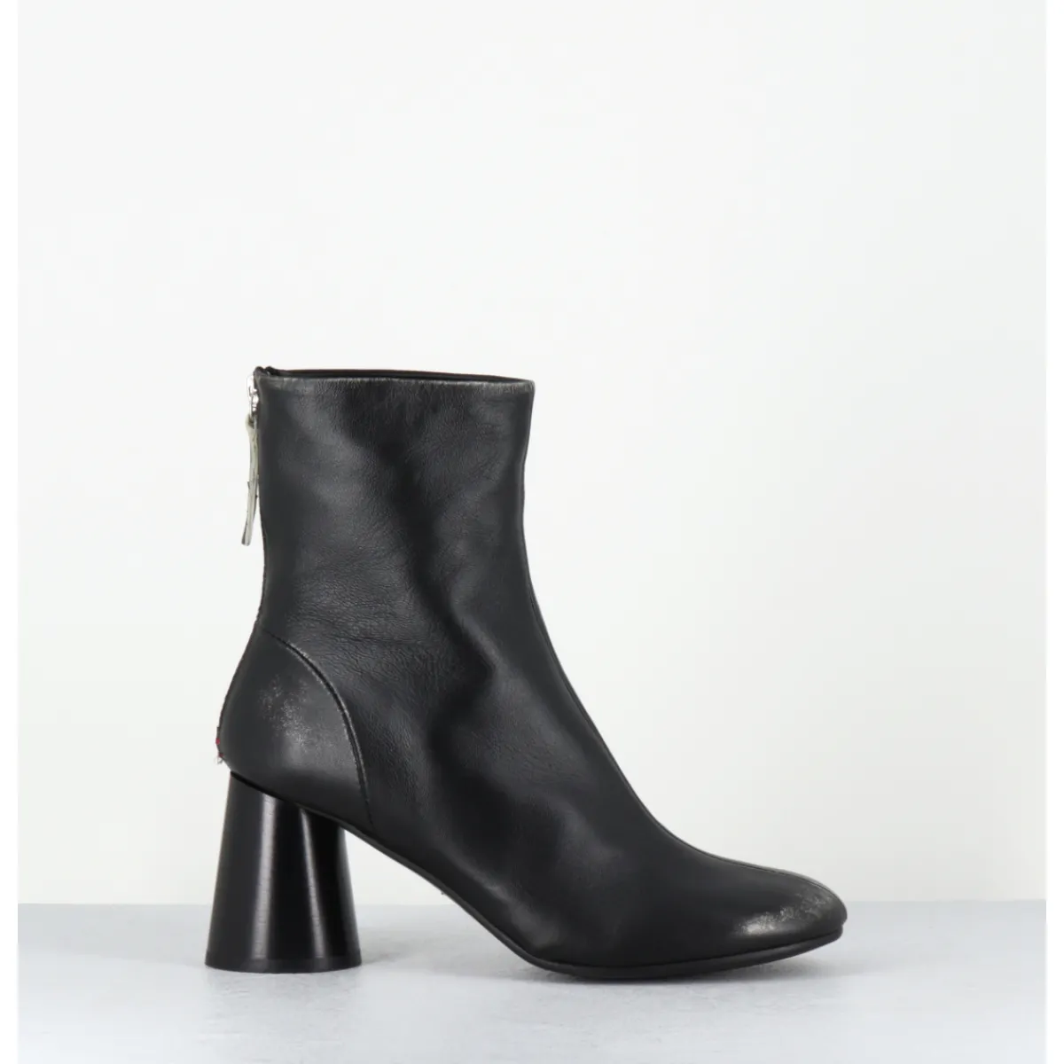Boots^HALMANERA Boots à talon haut en cuir usé - ADA13 NIGER SHADE NOIR