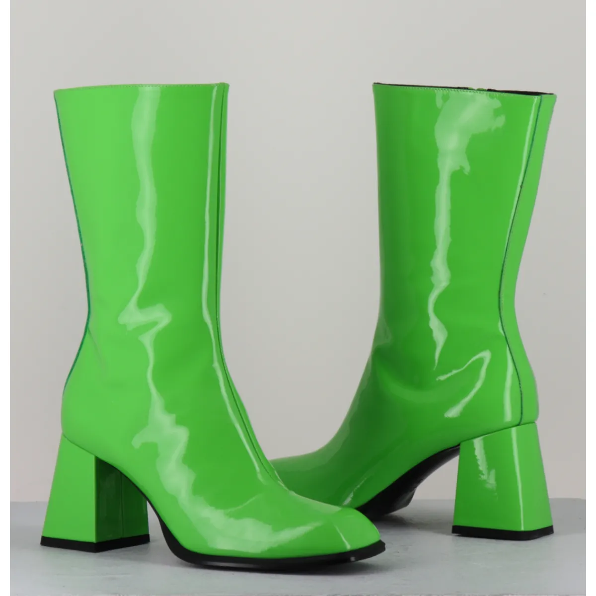 Boots^GARRICE LAB Boots à talon 70s en cuir vernis pomme - YA2240 VERDE VERT