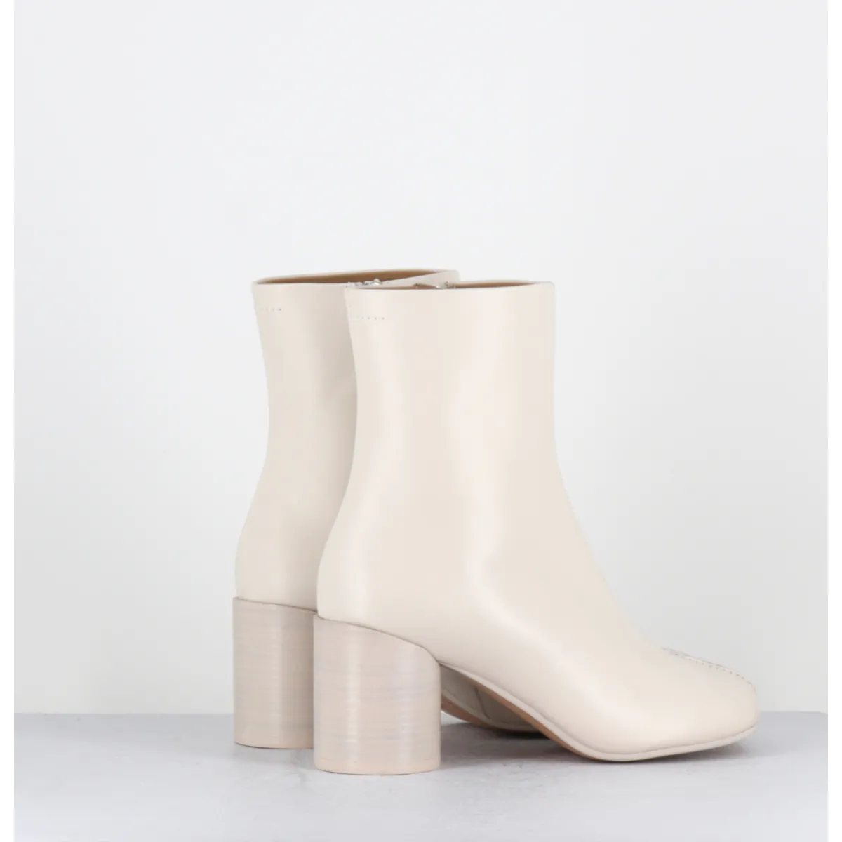 Boots^MM6 MAISON MARGIELA Boots anatomiques surpiqûre frontale en cuir cassé - S59WU0249 T2018 BLANC