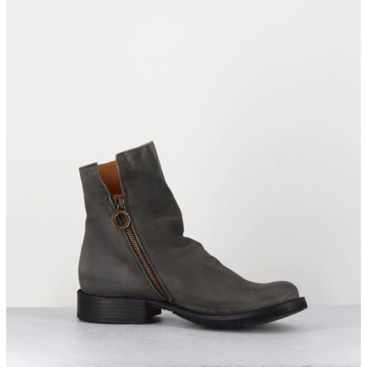 Boots | Bikers^FIORENTINI+BAKER Boots biker plates en daim gris - ELF-22 LAVAGNA BOOTS TAUPE