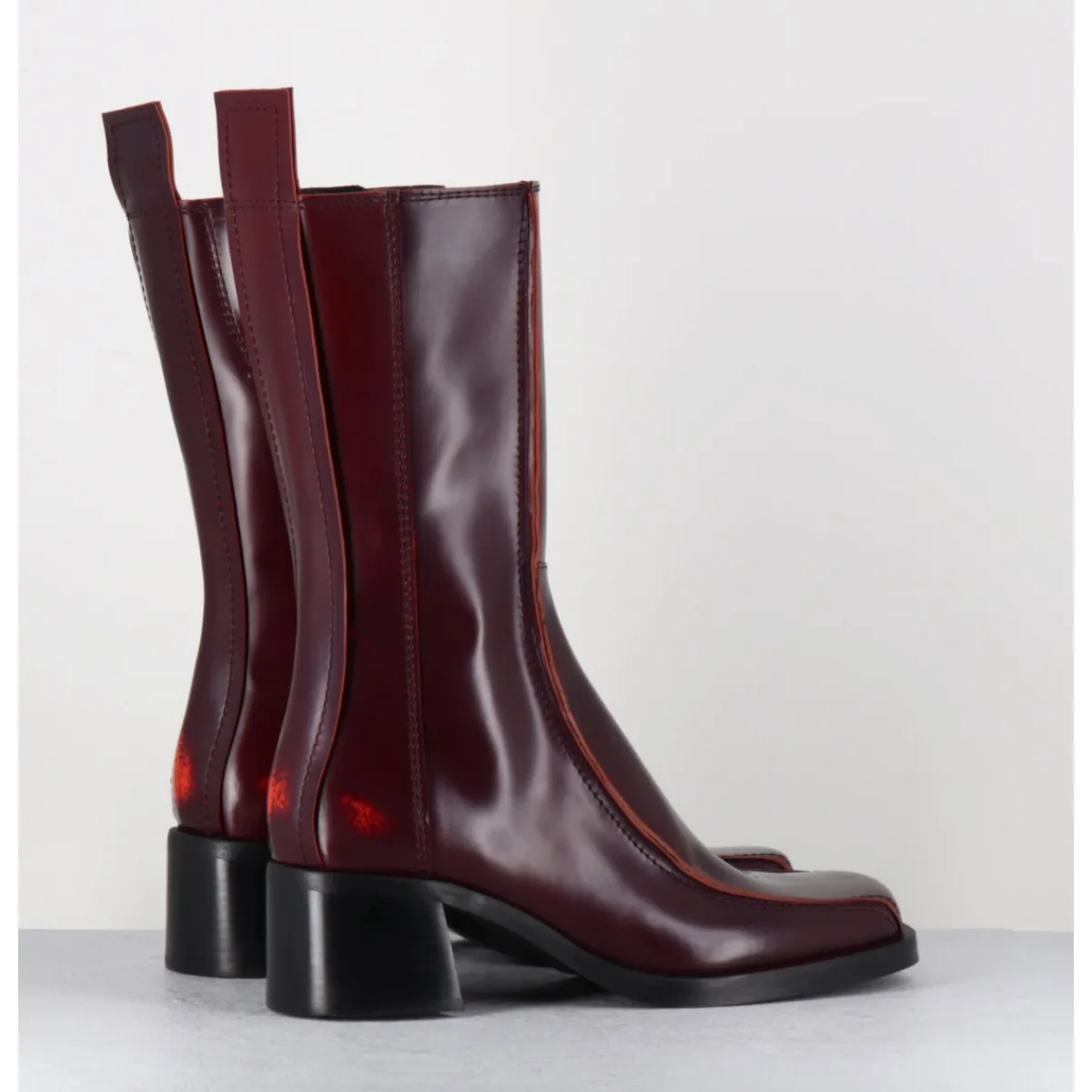 Boots^E8 BY MIISTA Boots bout carré x & surpiqûres orange - MARIELA BURGUNDY BOOTS BORDEAU