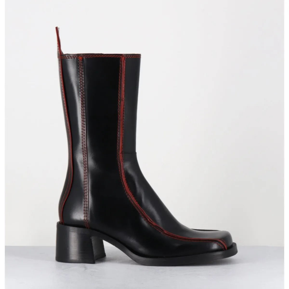 Boots^E8 BY MIISTA Boots bout carré cuir & surpiqûres orange - MARIELA BLACK BOOTS NOIR