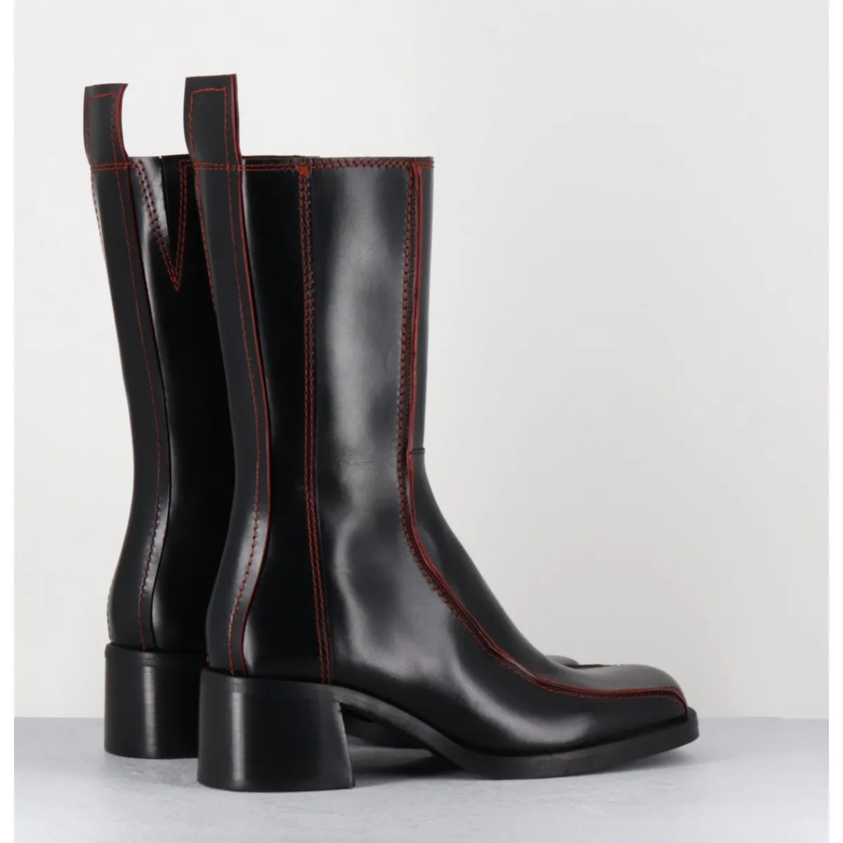 Boots^E8 BY MIISTA Boots bout carré cuir & surpiqûres orange - MARIELA BLACK BOOTS NOIR