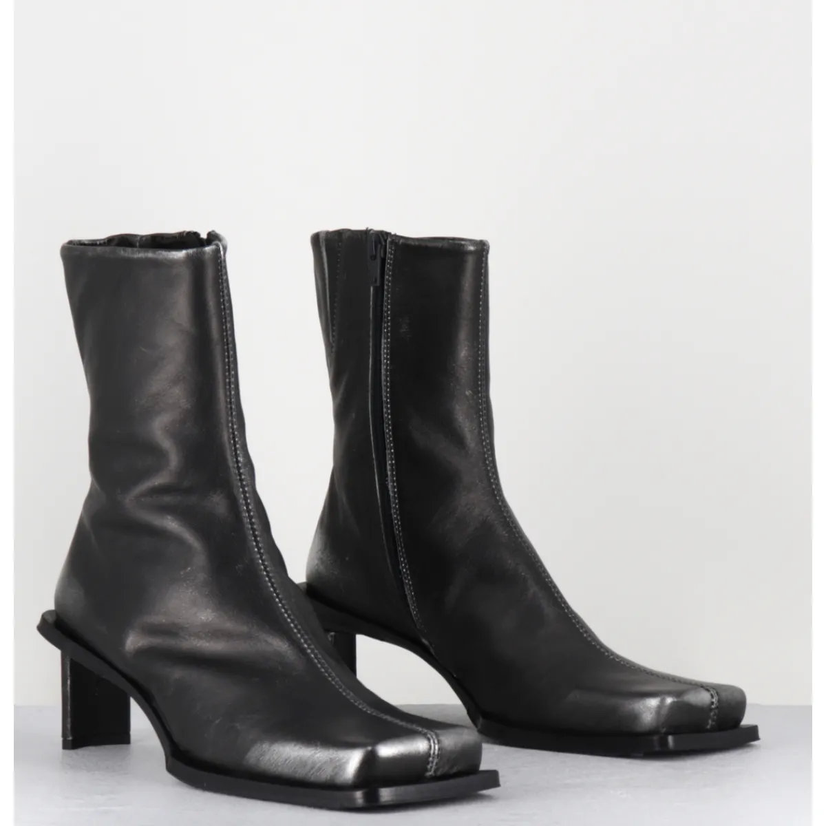 Boots^MIISTA Boots bout carré en cuir argent petit talon - BRENDA BRUSH METAL ANTHRACITE