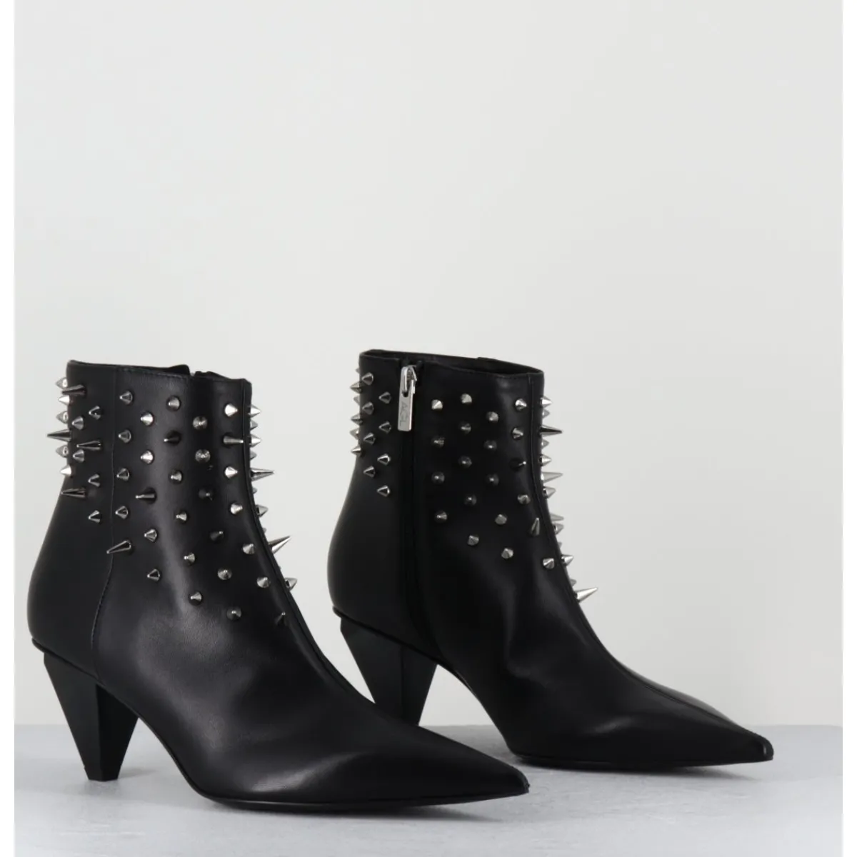 Boots^AGL Boots bout pointu en cuir à clous - KNIFE STUDS NERO NOIR