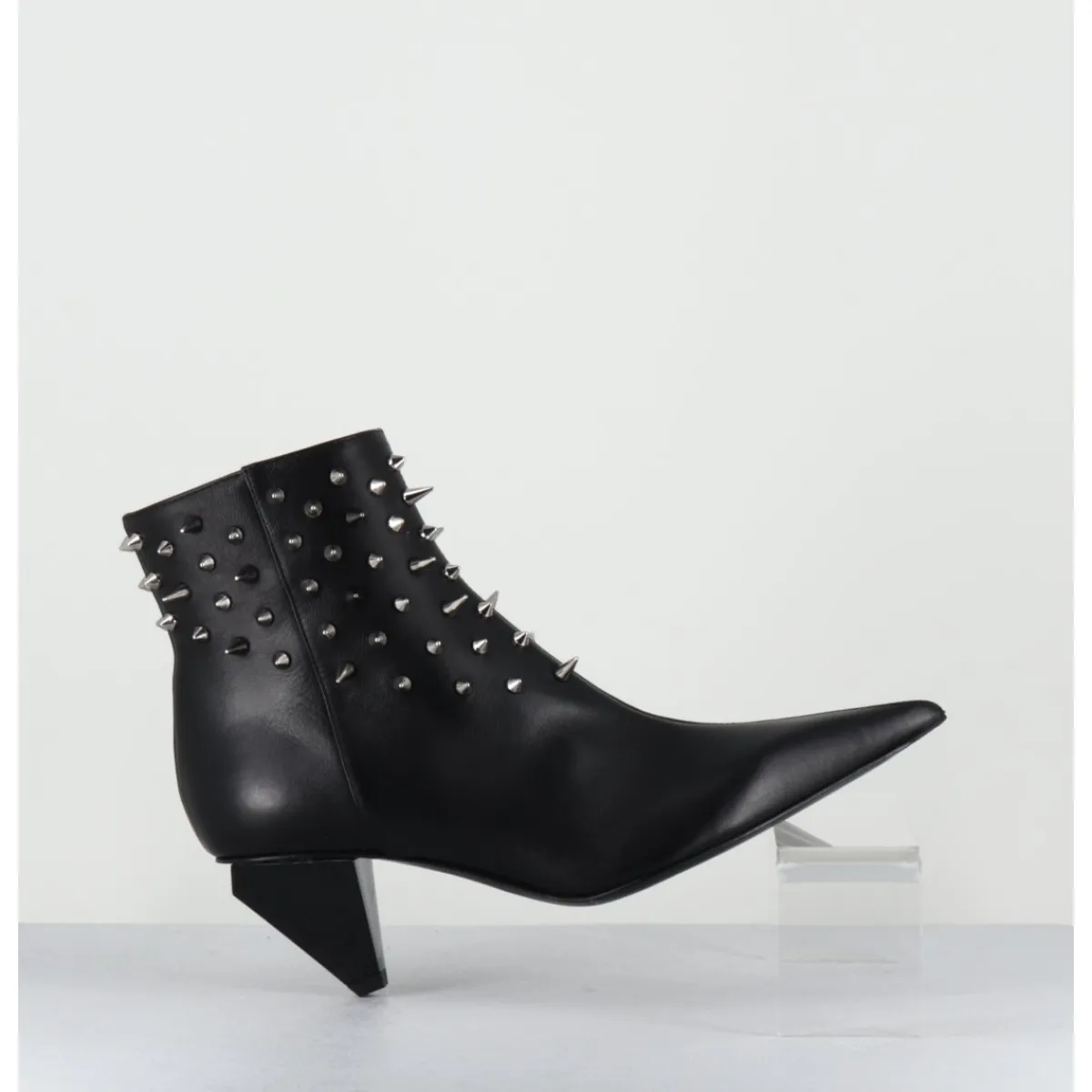 Boots^AGL Boots bout pointu en cuir à clous - KNIFE STUDS NERO NOIR