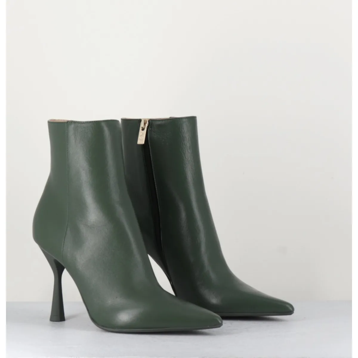 Boots^AGL Boots bout pointu en cuir souple - DEA CAPPY VERT