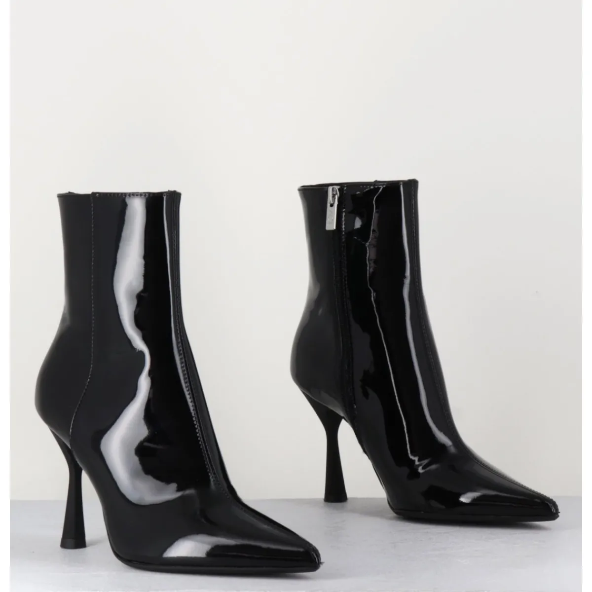 Boots^AGL Boots bout pointu en cuir vernis - DEA SHINY NOIR