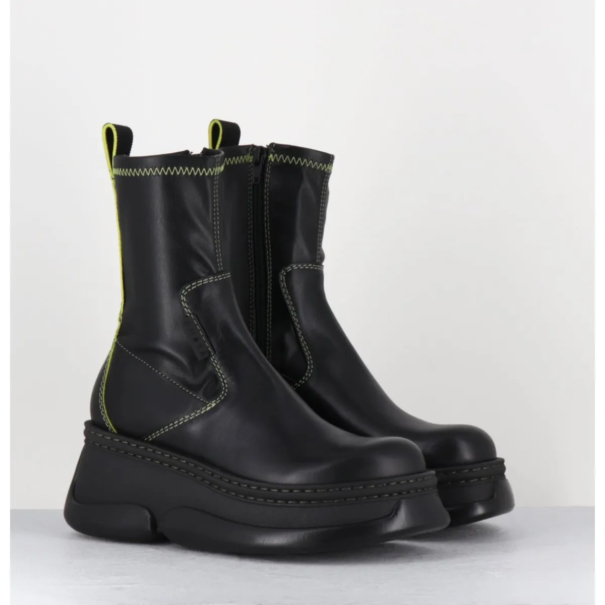 Boots | Plateformes^E8 BY MIISTA Boots bubble compensées en cuir stretch - KATTRIN BLACK BOOTS NOIR