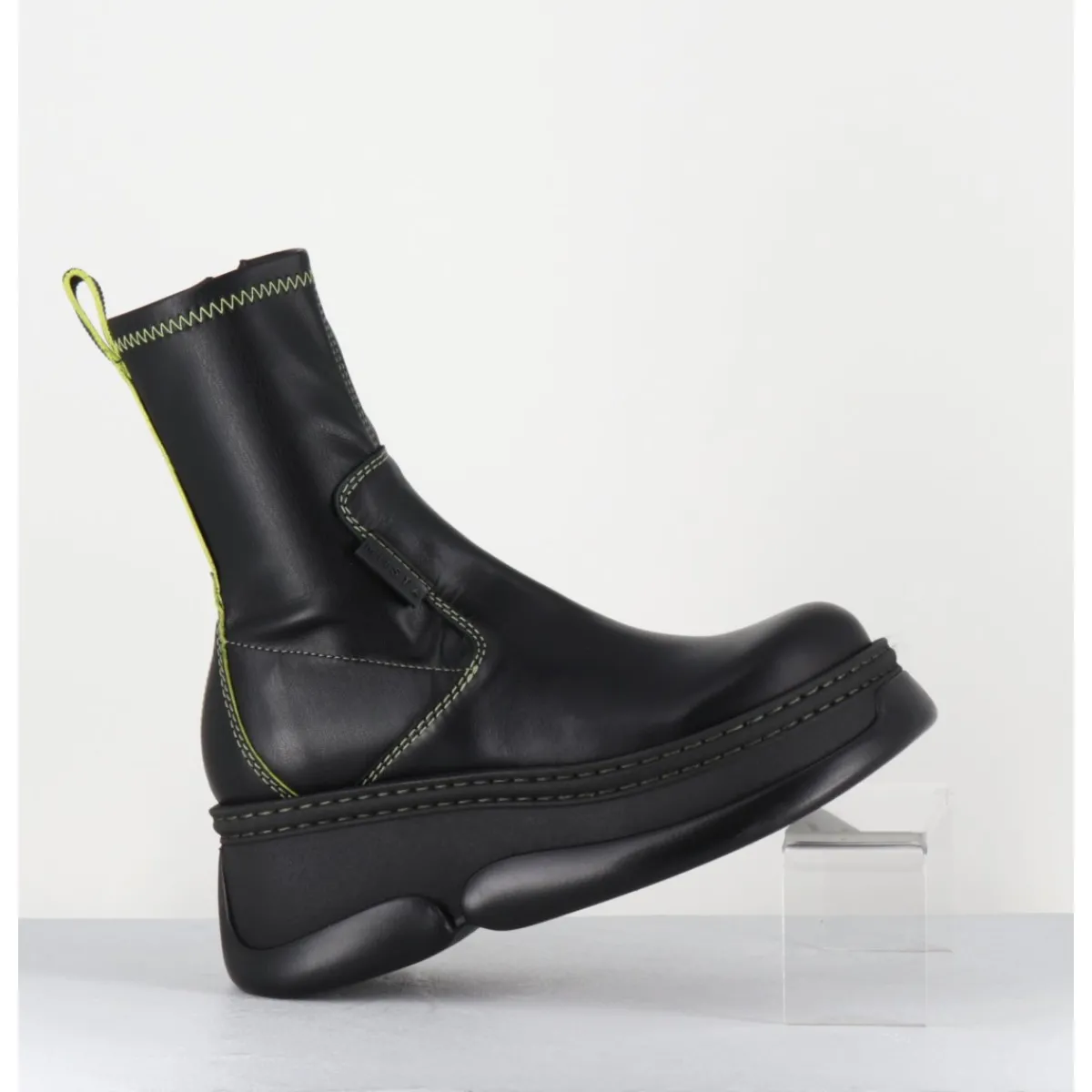 Boots | Plateformes^E8 BY MIISTA Boots bubble compensées en cuir stretch - KATTRIN BLACK BOOTS NOIR