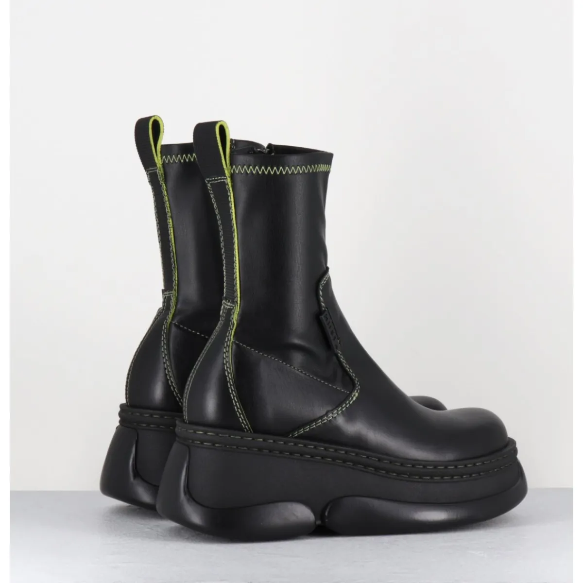 Boots | Plateformes^E8 BY MIISTA Boots bubble compensées en cuir stretch - KATTRIN BLACK BOOTS NOIR