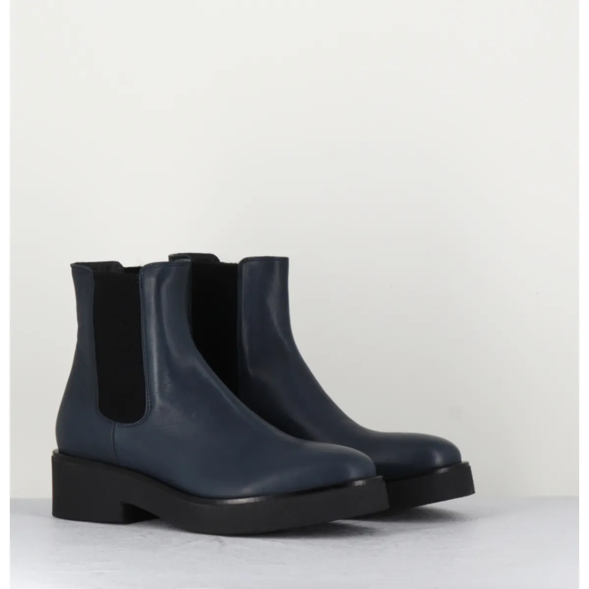 Boots^GARRICE LAB Boots chelsea en cuir - PERLA BLU BLEU