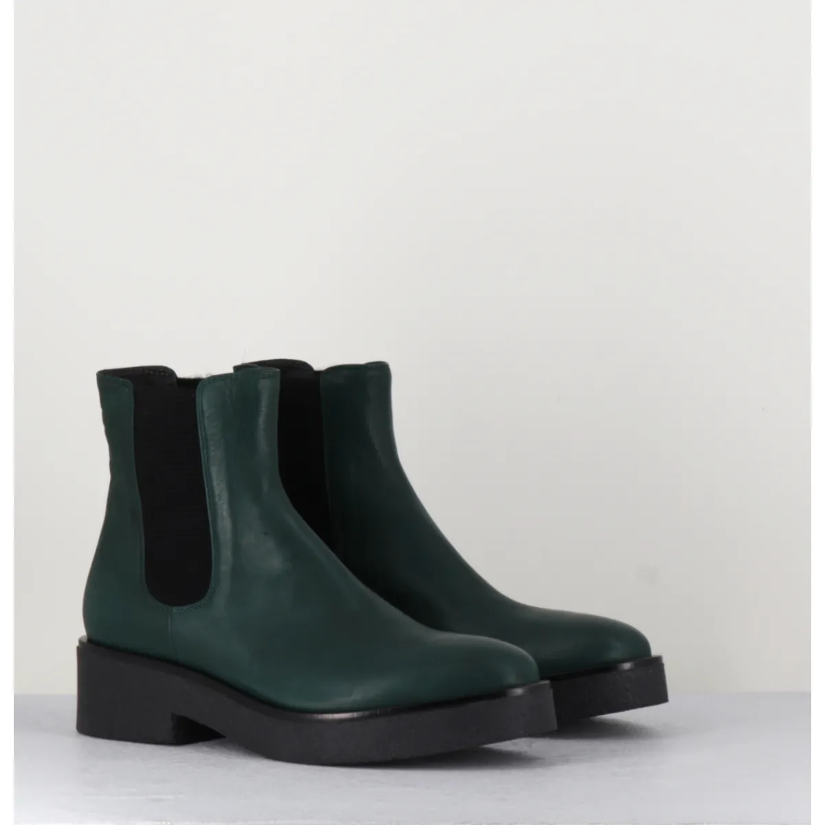 Boots^GARRICE LAB Boots chelsea en cuir - PERLA FORESTA VERT