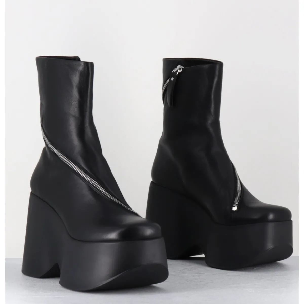 Boots | Plateformes^VIC MATIE Boots compensés en cuir zip asymétrique - 1D7562 ISLAND BLACK NOIR