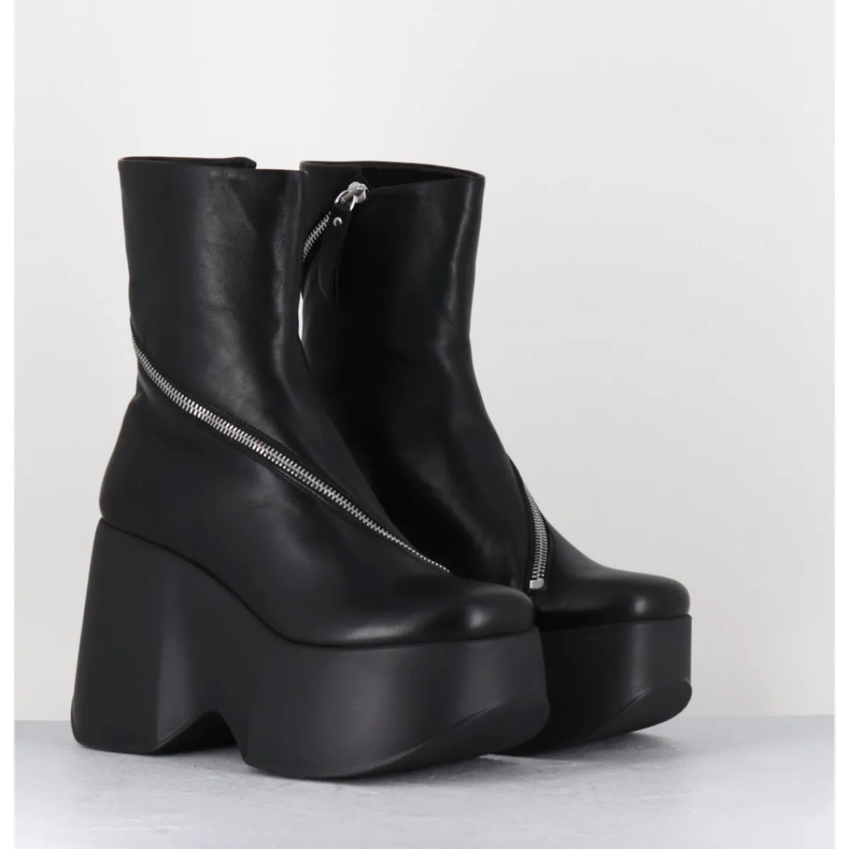 Boots | Plateformes^VIC MATIE Boots compensés en cuir zip asymétrique - 1D7562 ISLAND BLACK NOIR