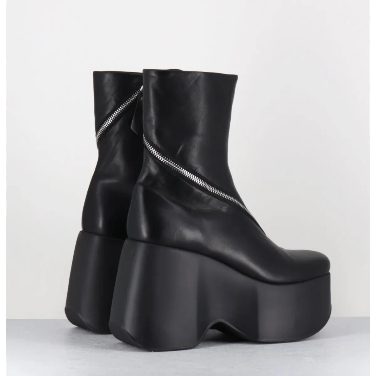 Boots | Plateformes^VIC MATIE Boots compensés en cuir zip asymétrique - 1D7562 ISLAND BLACK NOIR