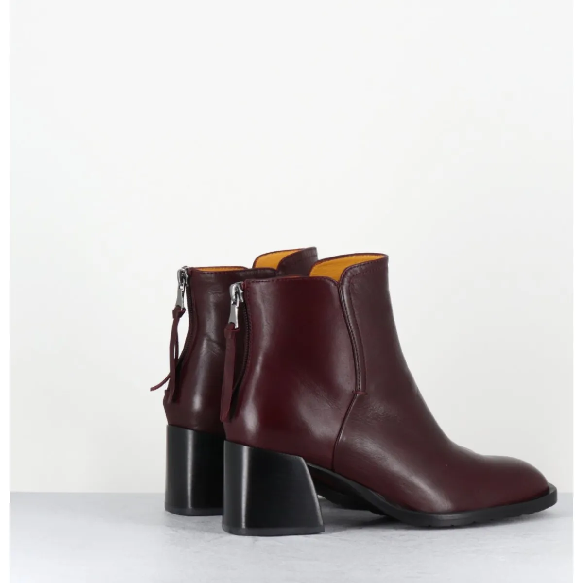 Boots^MARA BINI Boots courtes en cuir souple x - W230427 SETA RUBINO BORDEAU