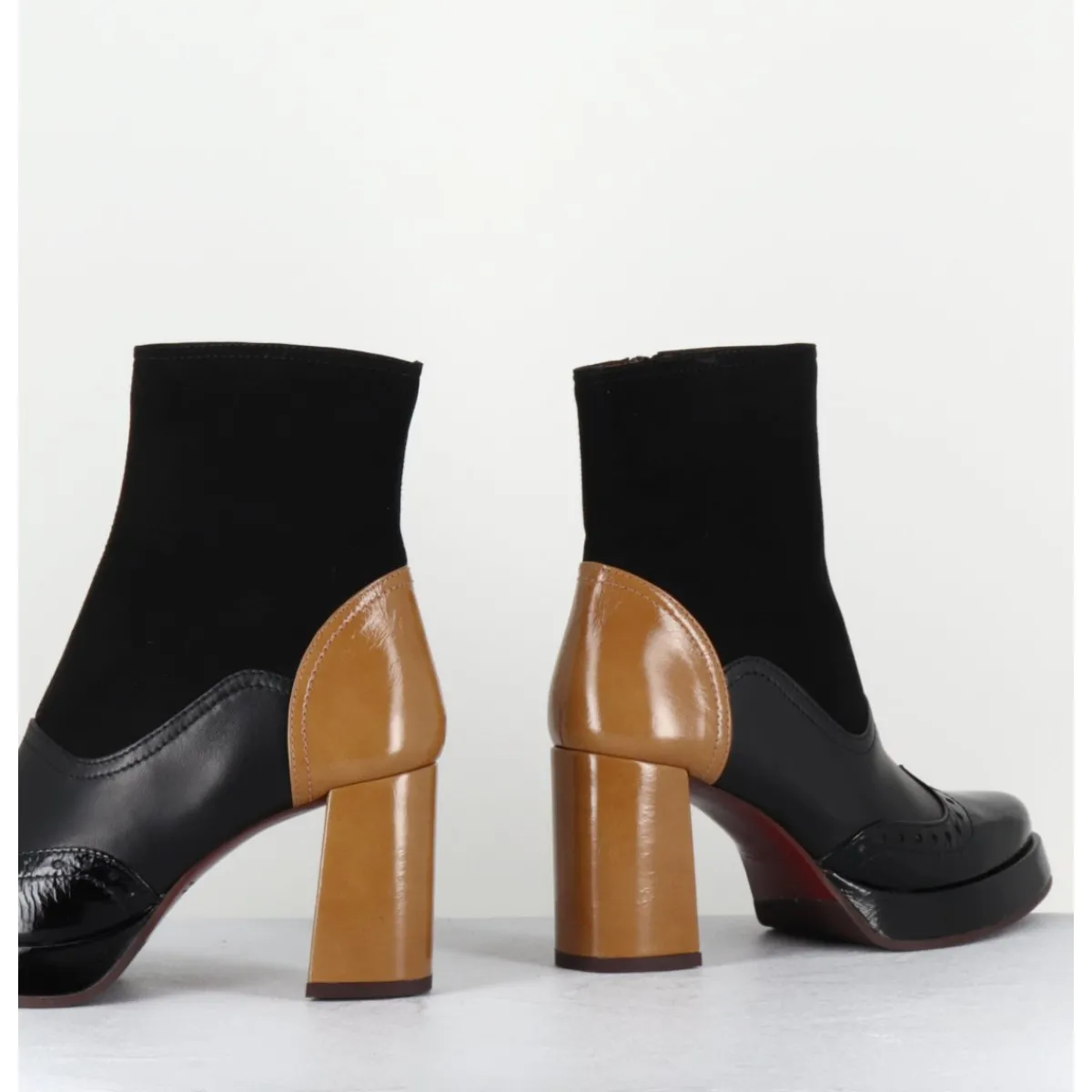 Boots^CHIE MIHARA Boots cuir noir & talon beige bout pointu fleuri - FAYU MASERATI NEGRO