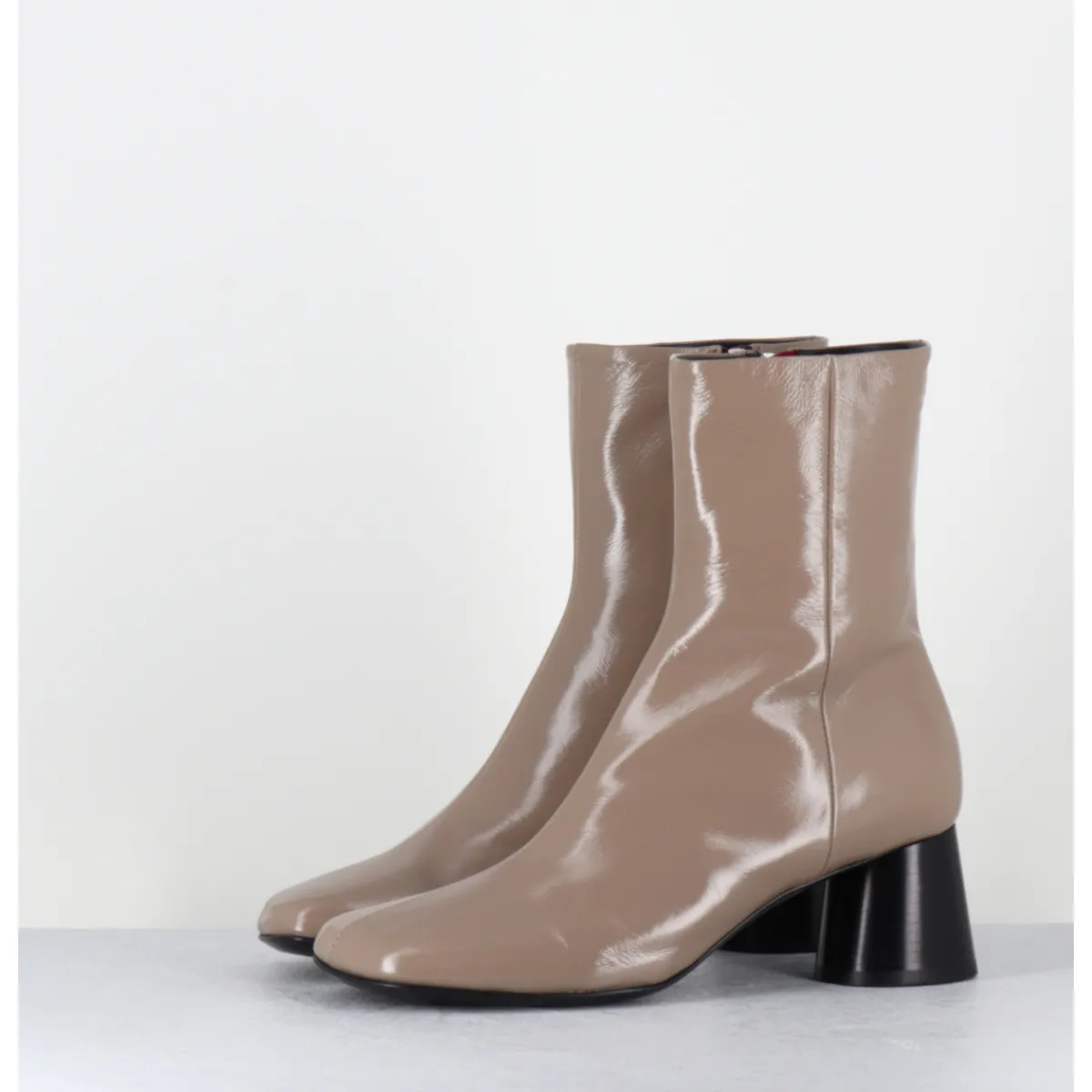 Boots^HALMANERA Boots en cuir brillant taupe talon cylindrique - DANI04 GLAZE TORTORA BEIGE
