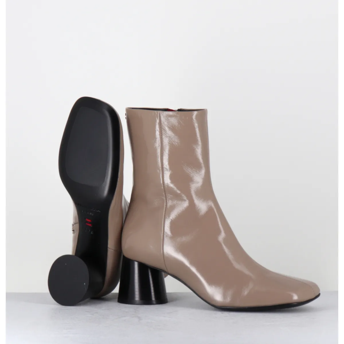 Boots^HALMANERA Boots en cuir brillant taupe talon cylindrique - DANI04 GLAZE TORTORA BEIGE