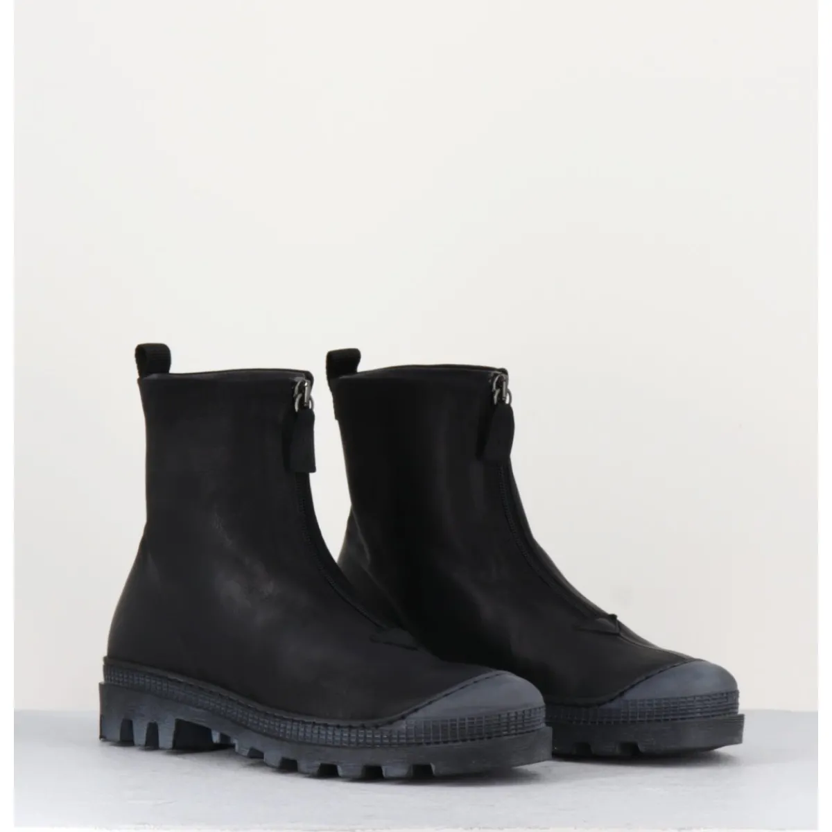 Boots^LOFINA Boots en cuir gras avec zip centrale - I6-967 BLACK NOIR