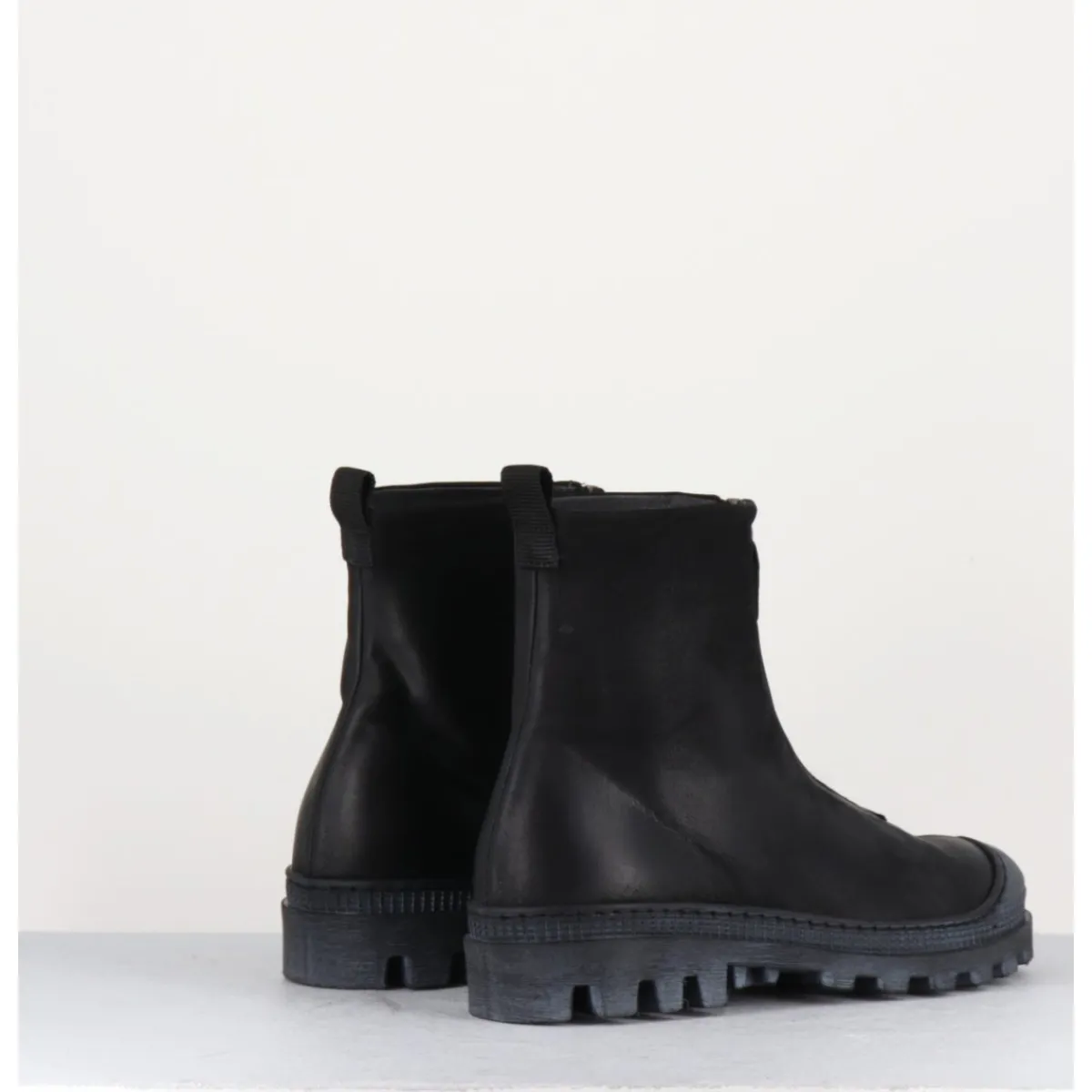 Boots^LOFINA Boots en cuir gras avec zip centrale - I6-967 BLACK NOIR