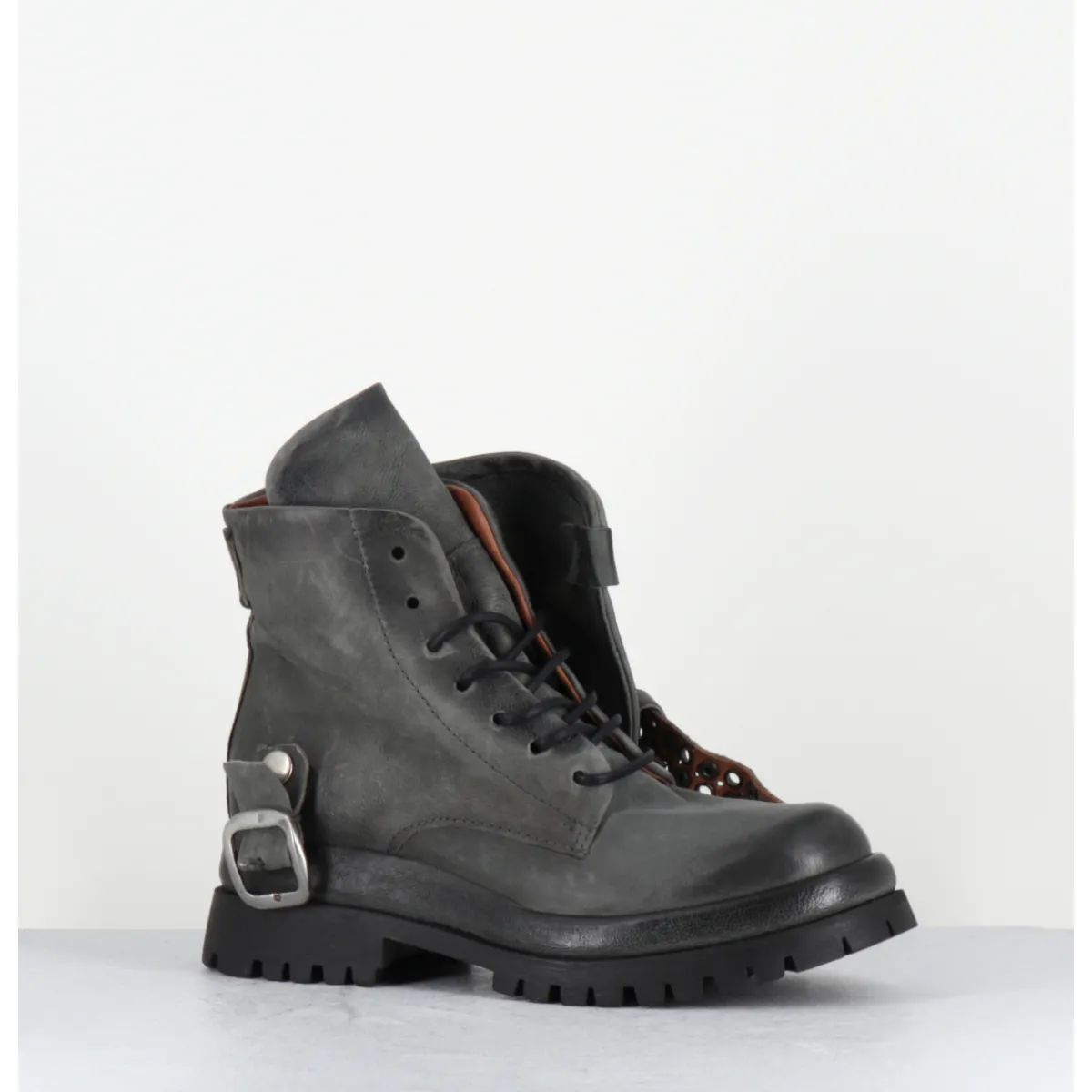 Boots^A.S.98 Boots en cuir sangle cloutée semelle épaisse - B51221 SMOKE GRIS