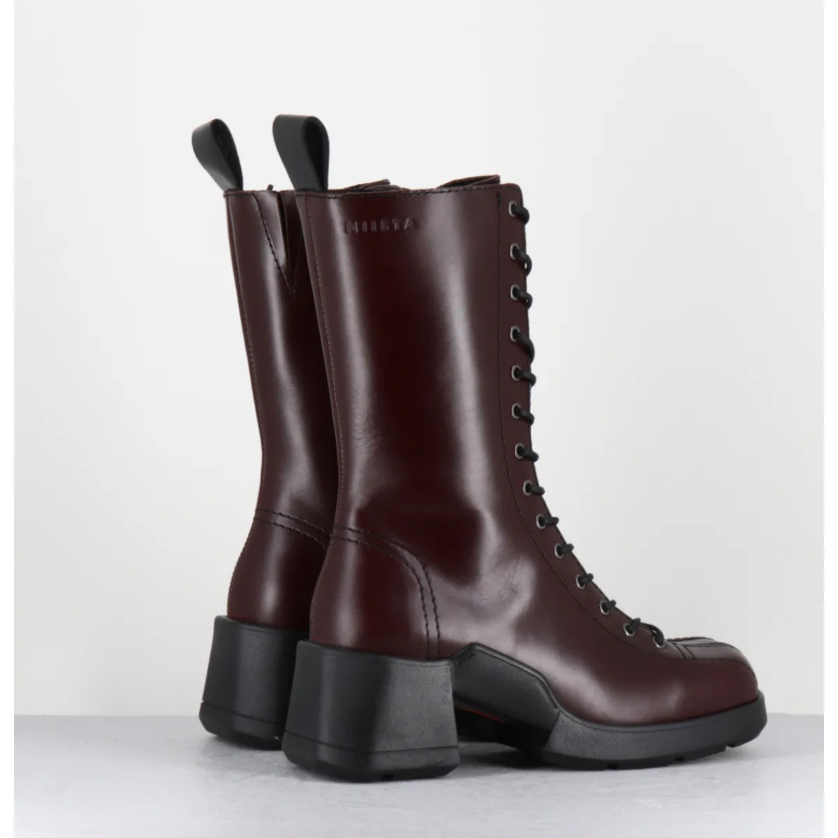 Boots^E8 BY MIISTA Boots en cuir surpiqûres et lacets noirs - INGE BROWN ANKLE BOOTS MARRON