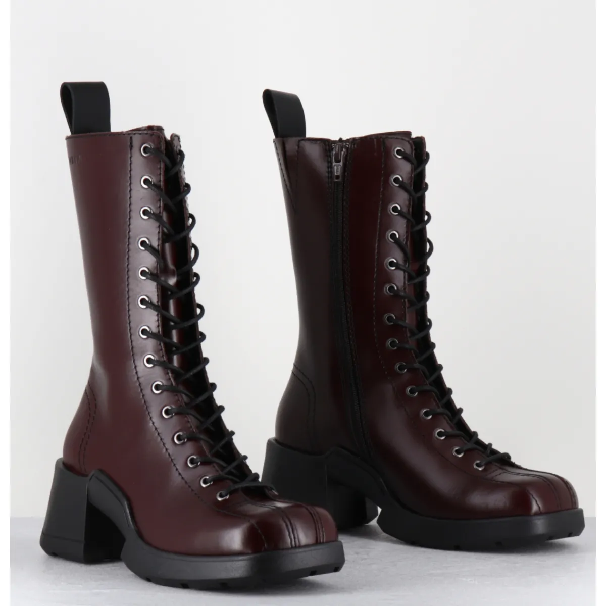 Boots^E8 BY MIISTA Boots en cuir surpiqûres et lacets noirs - INGE BROWN ANKLE BOOTS MARRON