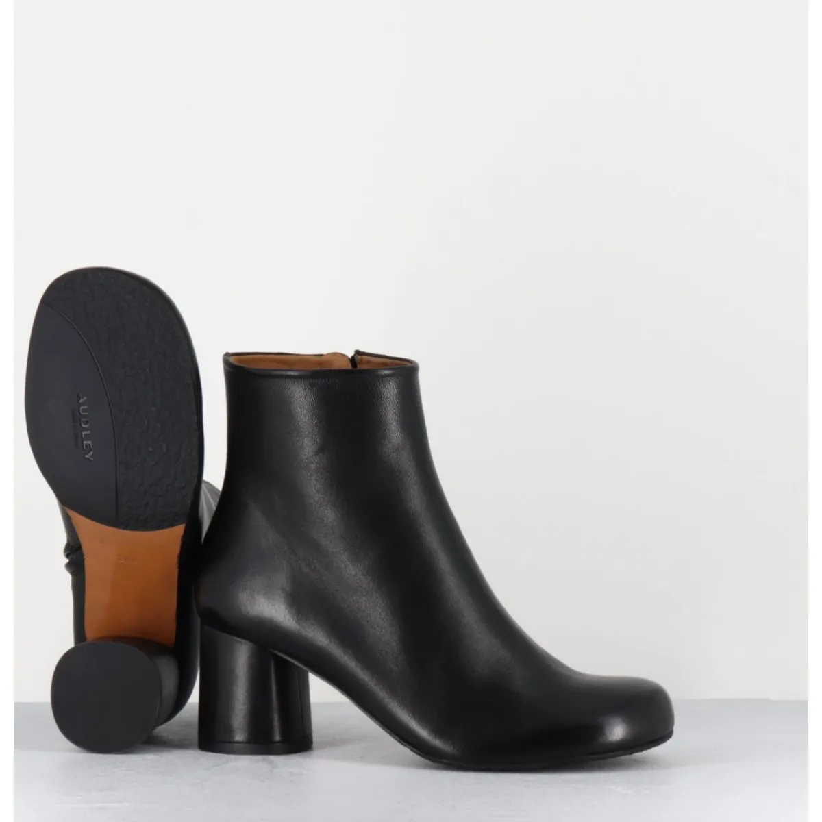 Boots^AUDLEY Boots en cuir à talon ligne minimaliste - SAKA NAPPA BLACK NOIR
