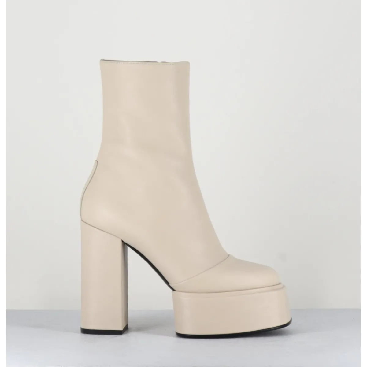 Boots | Plateformes^3JUIN Boots en cuir souple blanc - IARA MOK MILK