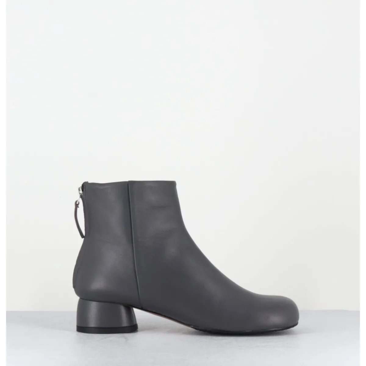 Boots^AUDLEY Boots en cuir souple petit talon - NORA NAPPA ASFALTO GRIS