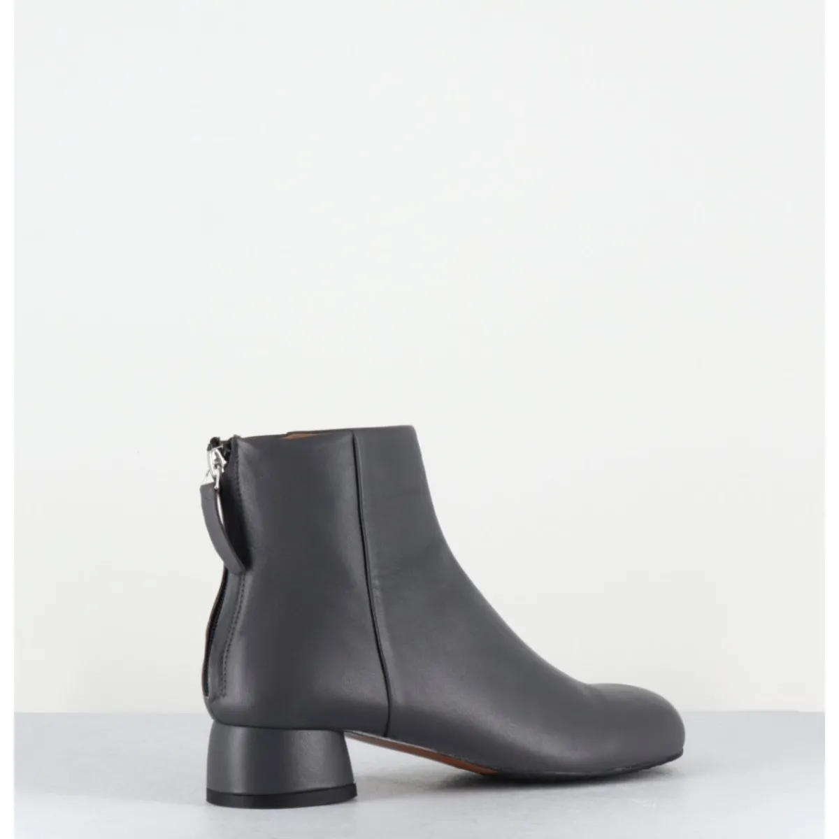 Boots^AUDLEY Boots en cuir souple petit talon - NORA NAPPA ASFALTO GRIS