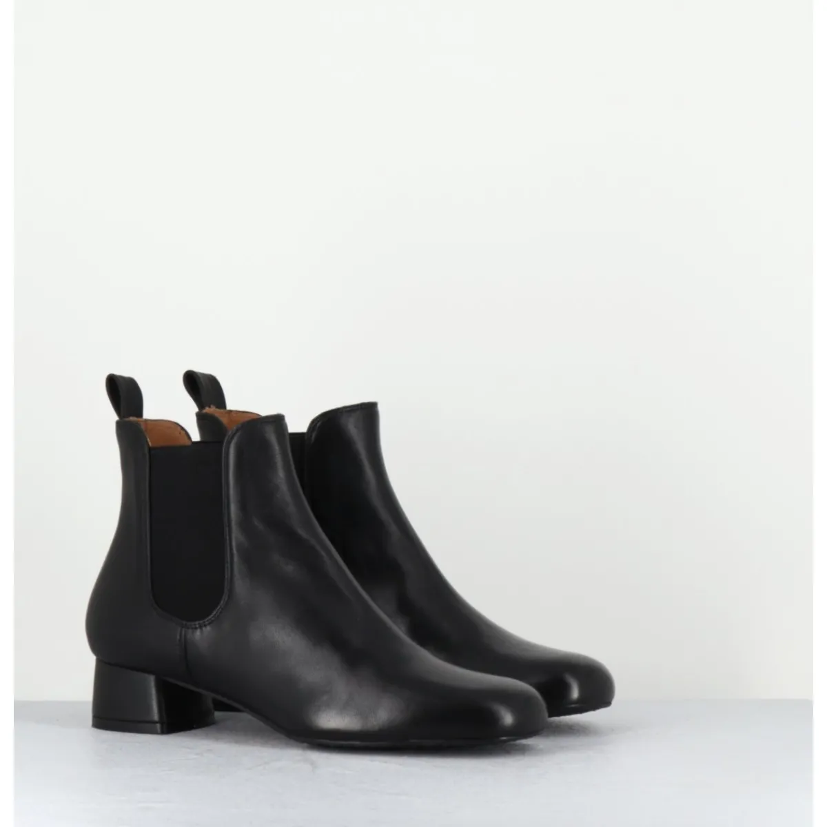 Boots^AUDLEY Boots en cuir souple petit talon & élastiques - CESARIA BLACK NAPPA NOIR